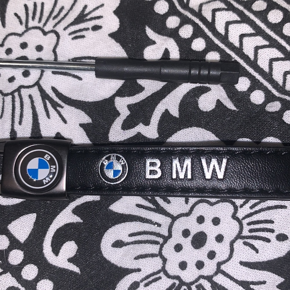 BMW Keychain - Picture 3 of 7